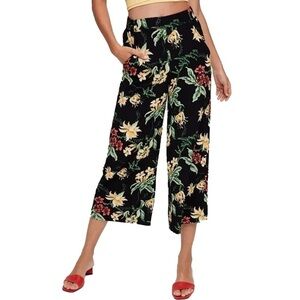 WILFRED Aritzia Faun Floral Tie Back High Waist Cropped Wide Leg Pants
